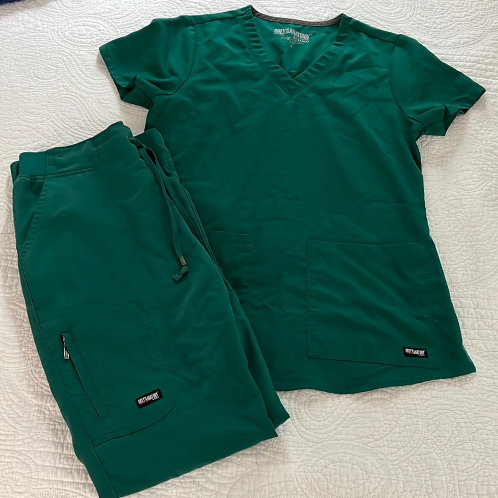 Grey’s Anatomy Green Scrub Set